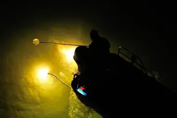 Fishing lamps, which have a strong beam like a search light, attract the glass eels (Photo: MASAYOSHI HIROSE)